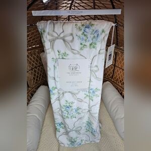 NWT THE FARMHOUSE BY RACHEL ASHWELL SHABBY CHIC FLORAL THROW BLANKET CONQUETTE